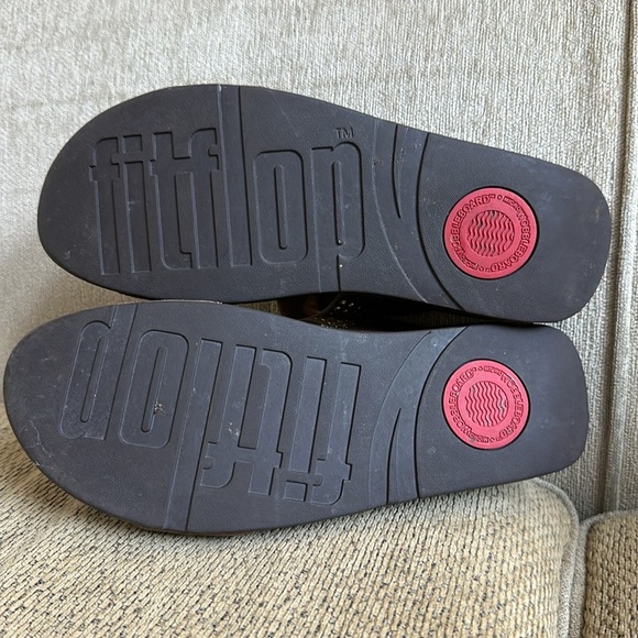 Fitflop “Kaia Croc” shiny gold embellished flip flop sandal - Picture 9 of 13